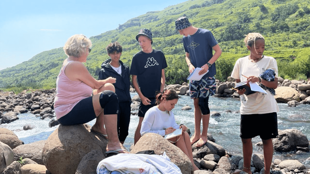 Michael Mount Waldorf School Class of 2023 12686