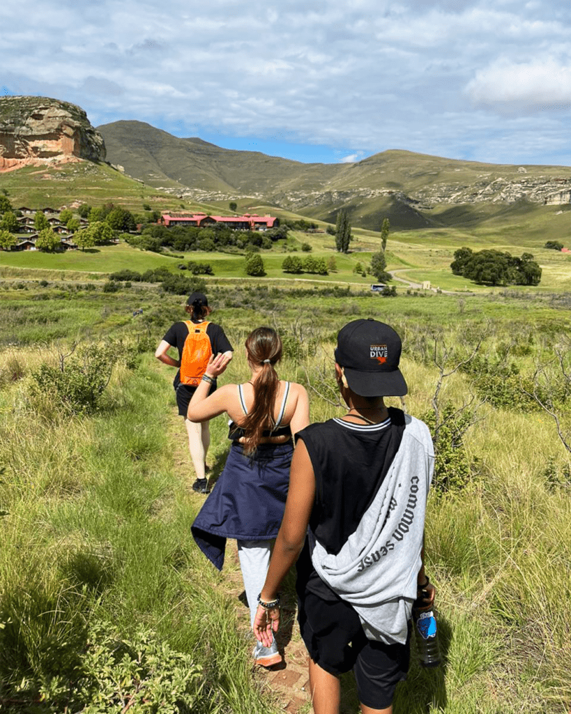 Michael Mount Waldorf School Class of 2023 12686