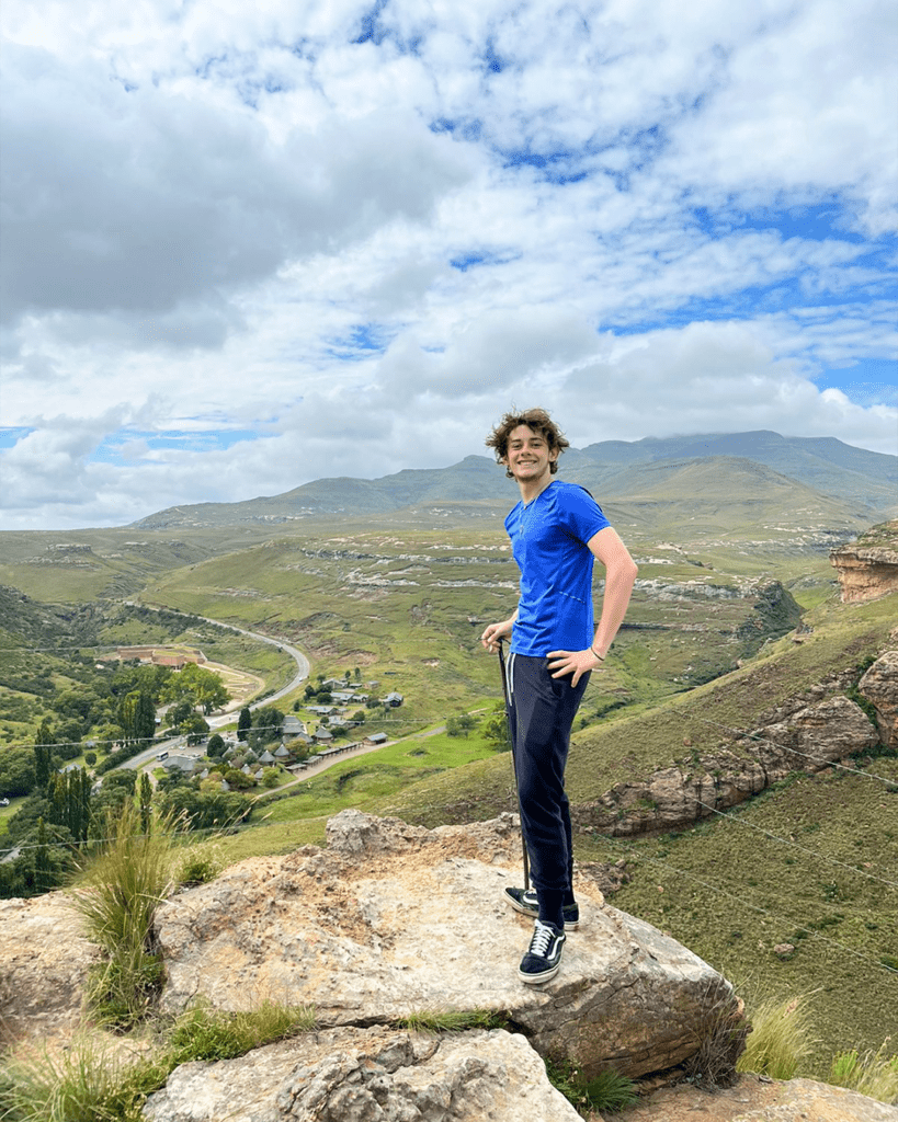 Michael Mount Waldorf School Class of 2023 12686