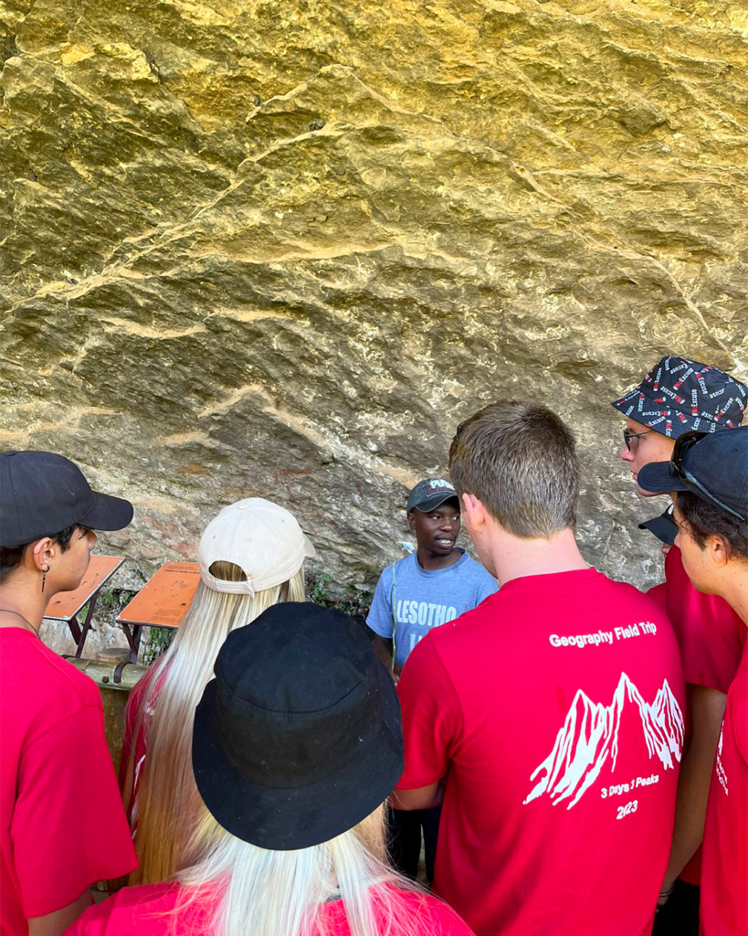 Michael Mount Waldorf School Class of 2023 12686