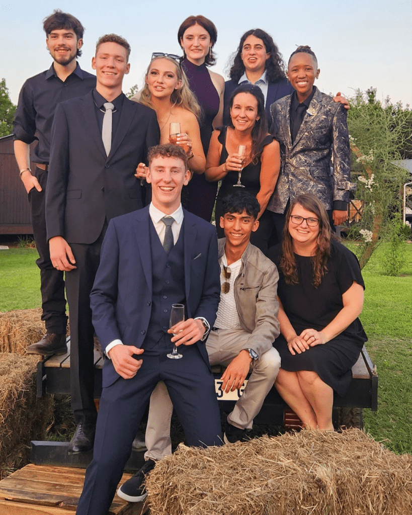 Michael Mount Waldorf School Class of 2023 12686