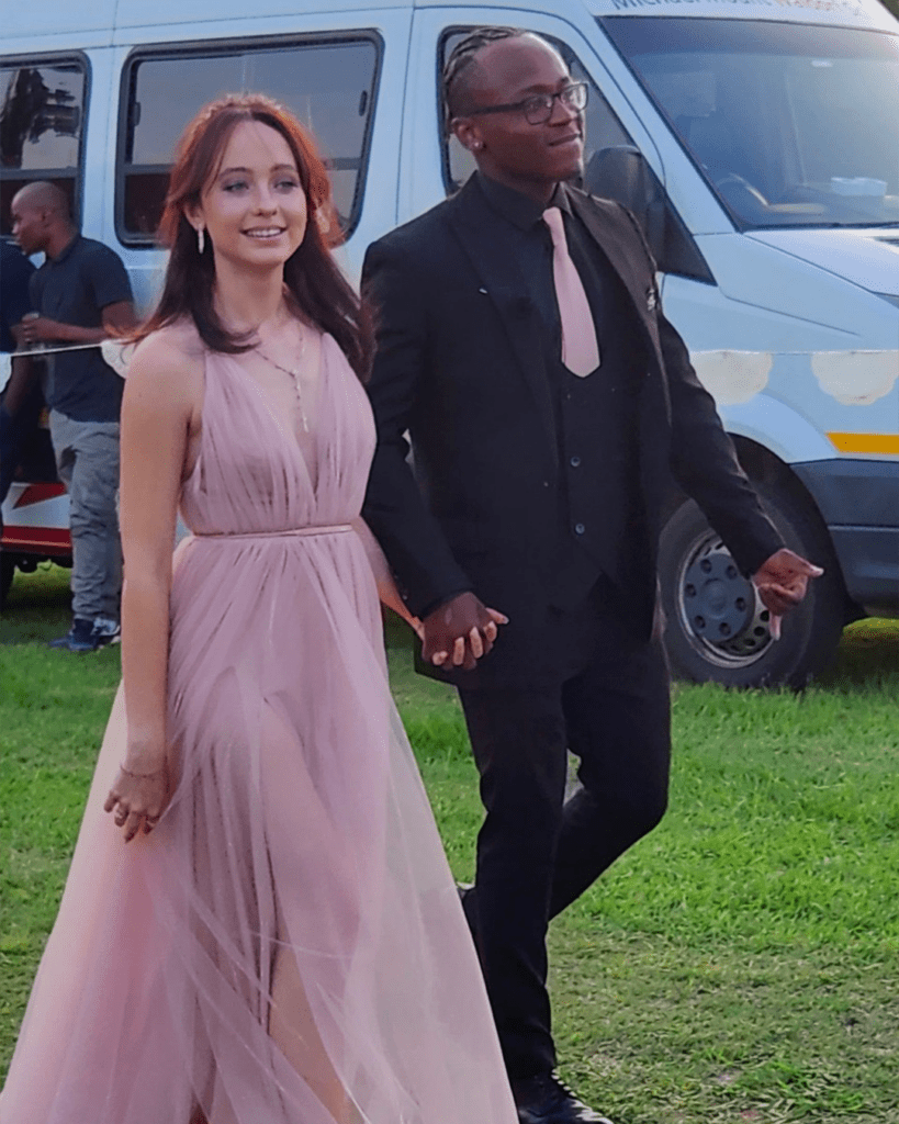 Michael Mount Waldorf School Class of 2023 12686