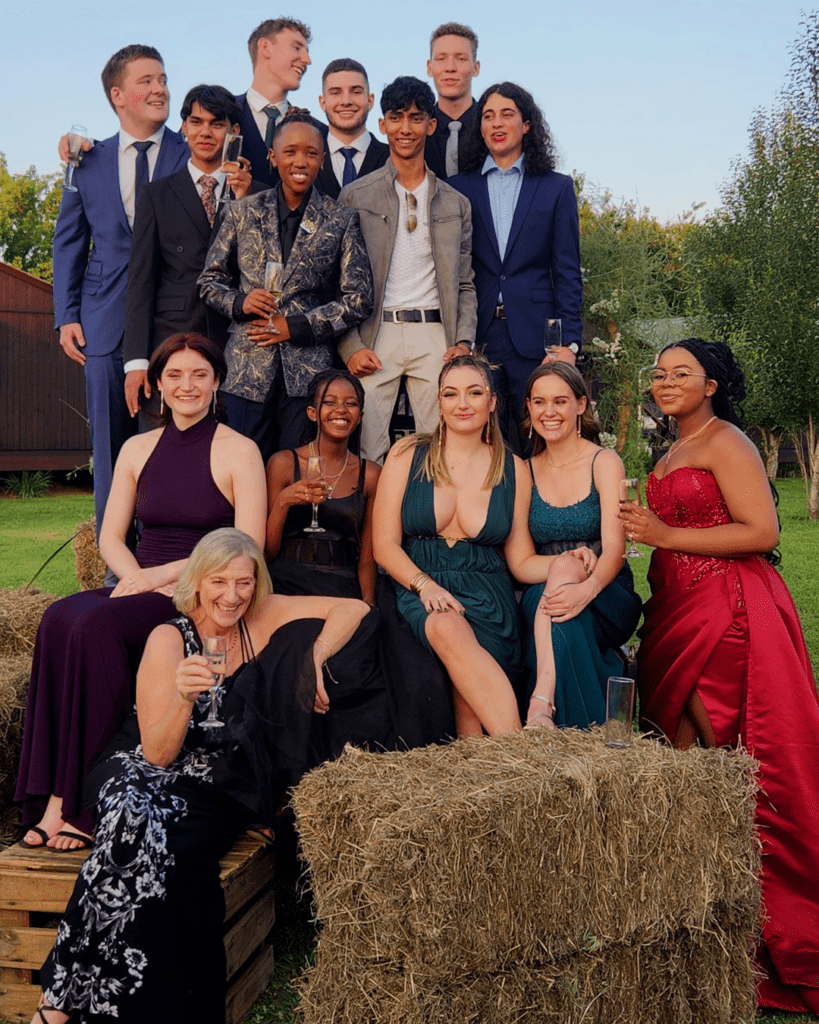 Michael Mount Waldorf School Class of 2023 12686