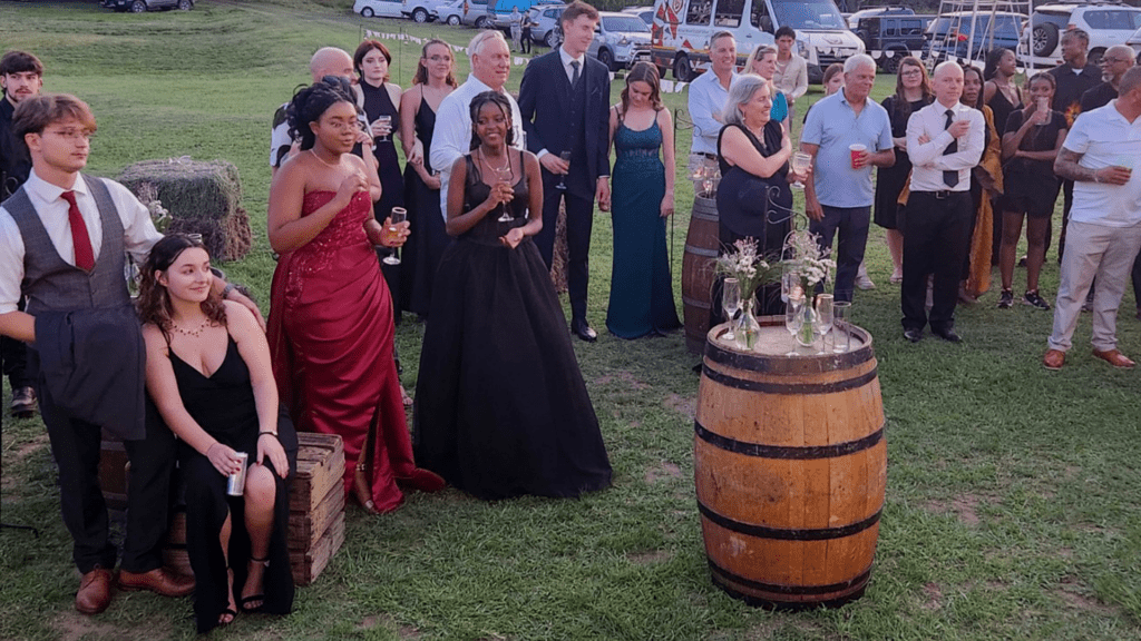 Michael Mount Waldorf School Class of 2023 12686