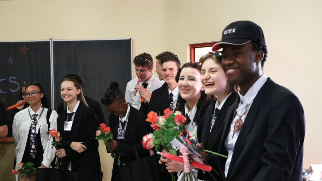 Michael Mount Waldorf School Class of 2023 12686