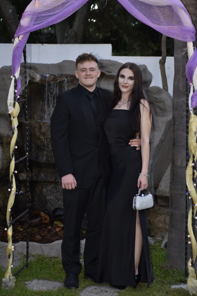 Michael Mount Waldorf School Class of 2024 13456