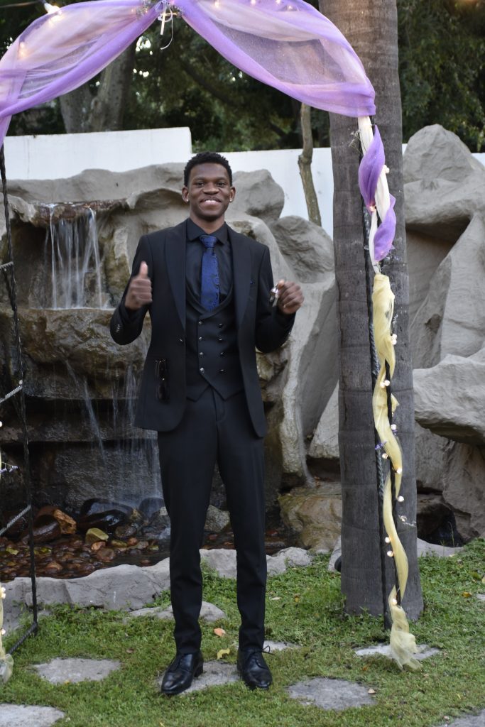 Michael Mount Waldorf School Class of 2024 13456