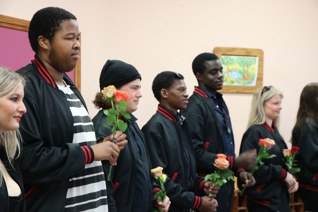 Michael Mount Waldorf School Class of 2024 13456