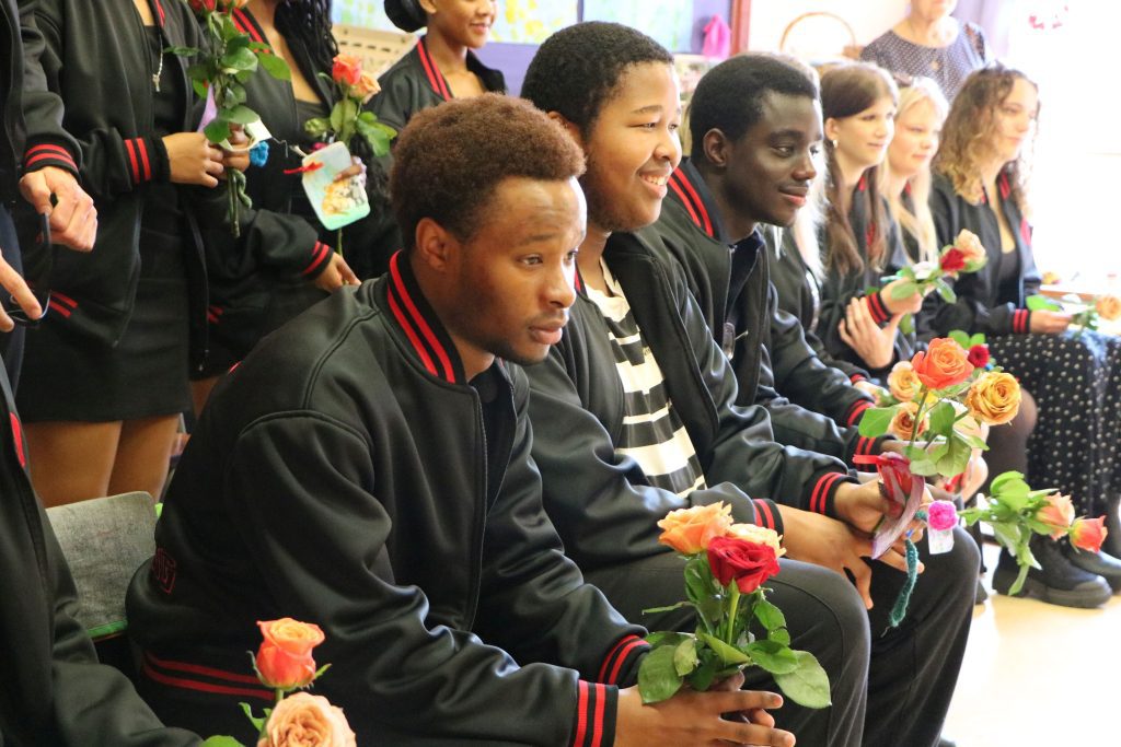 Michael Mount Waldorf School Class of 2024 13456