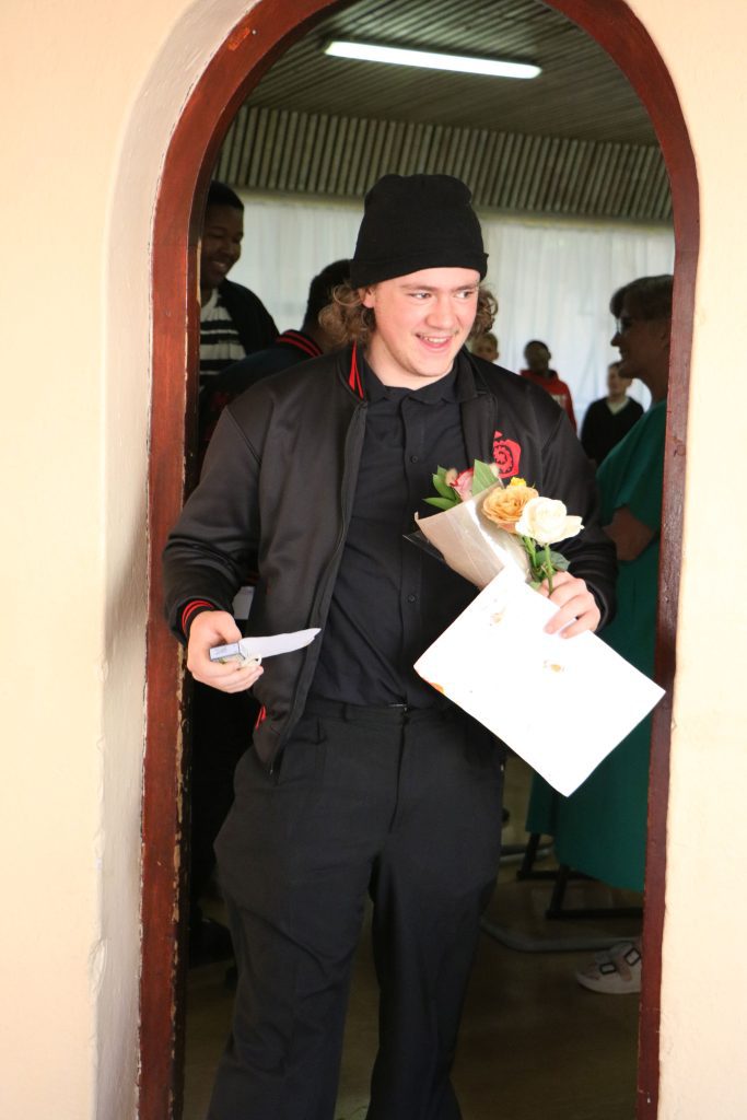 Michael Mount Waldorf School Class of 2024 13456