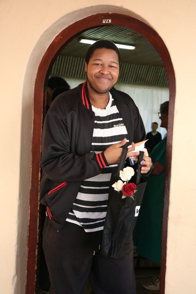 Michael Mount Waldorf School Class of 2024 13456