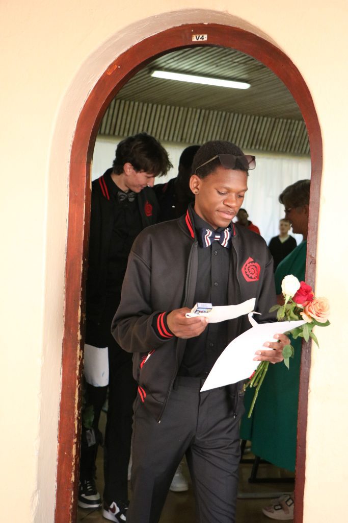 Michael Mount Waldorf School Class of 2024 13456