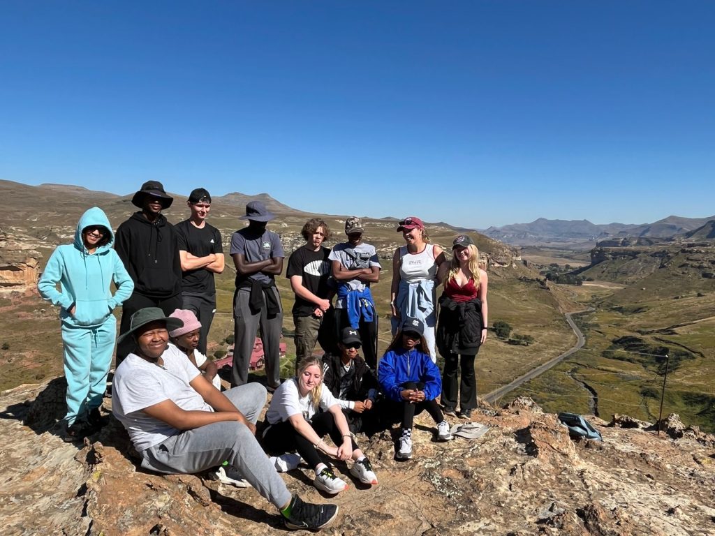 Michael Mount Waldorf School Class of 2024 13456