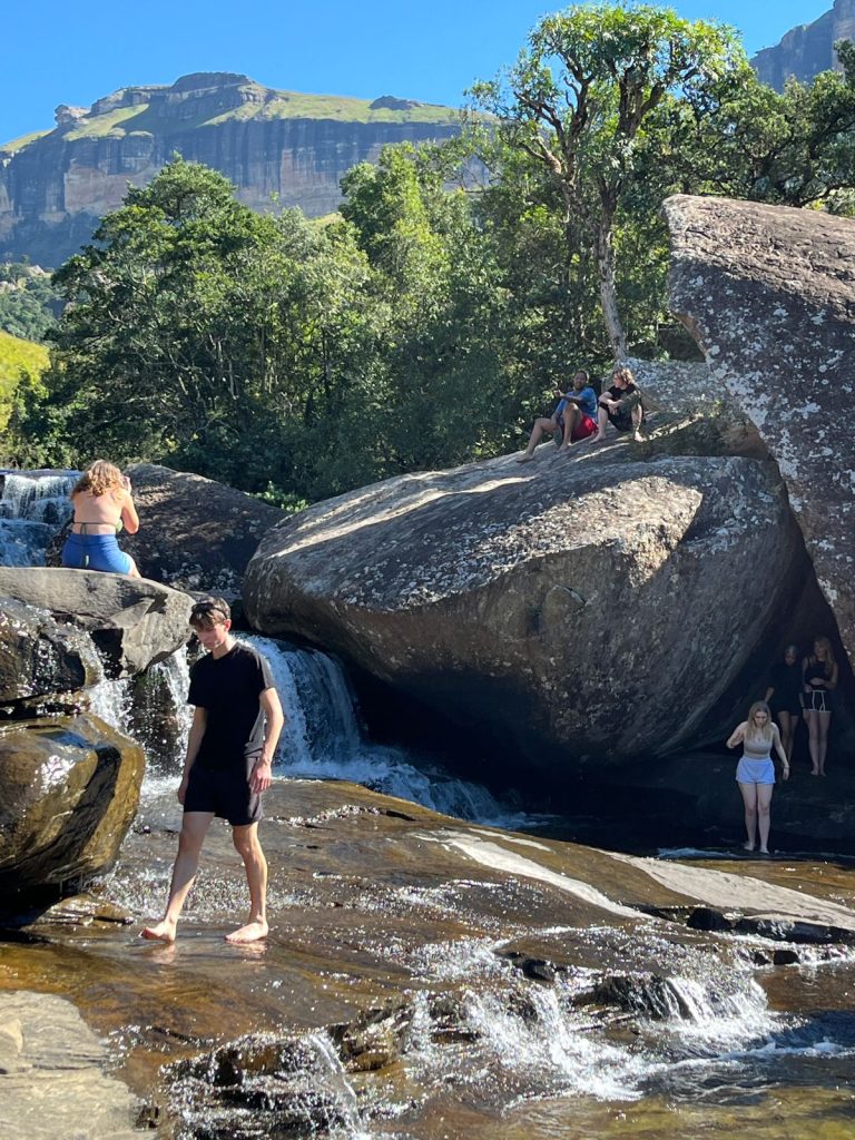 Michael Mount Waldorf School Class of 2024 13456