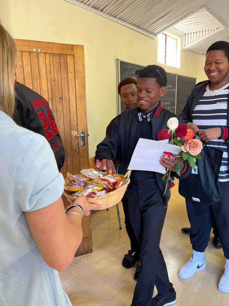 Michael Mount Waldorf School Class of 2024 13456