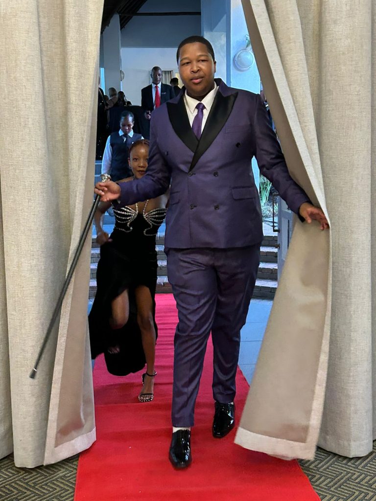 Michael Mount Waldorf School Class of 2024 13456