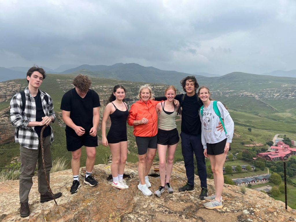 Michael Mount Waldorf School Class of 2025 32241