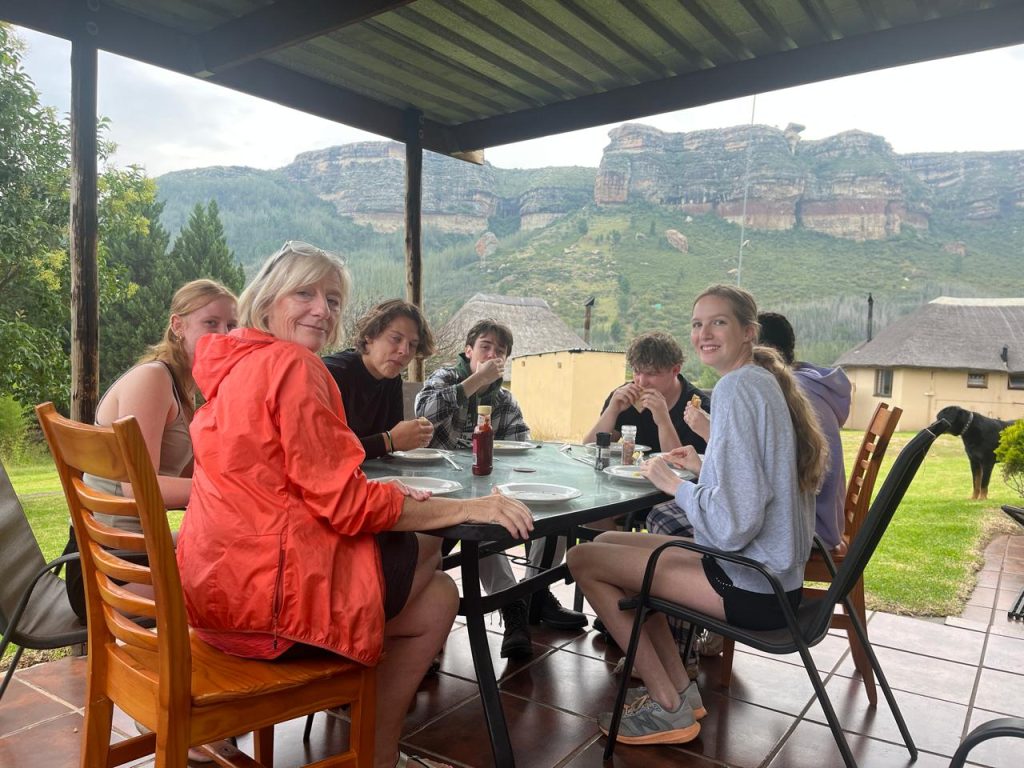 Michael Mount Waldorf School Class of 2025 32241