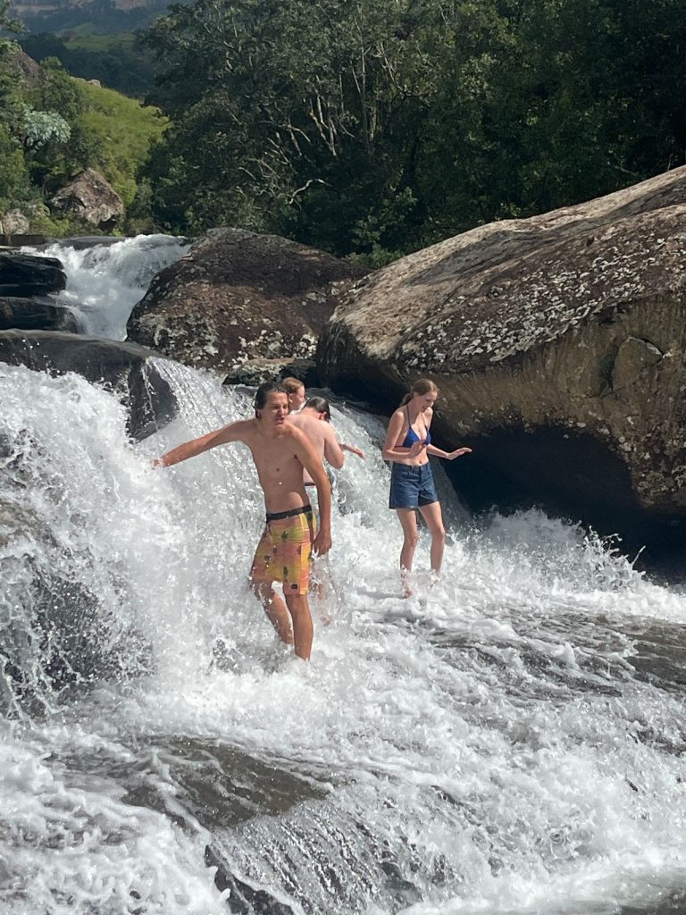 Michael Mount Waldorf School Class of 2025 32241