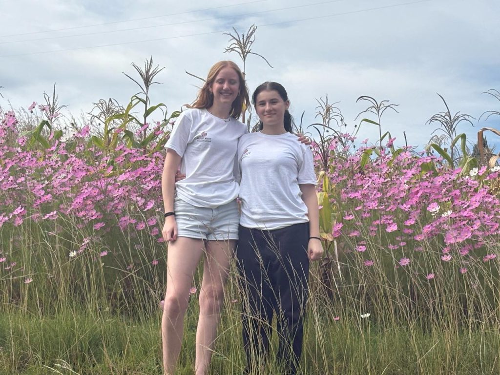 Michael Mount Waldorf School Class of 2025 32241