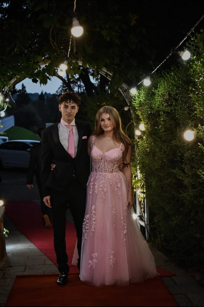 Michael Mount Waldorf School Class of 2025 32241