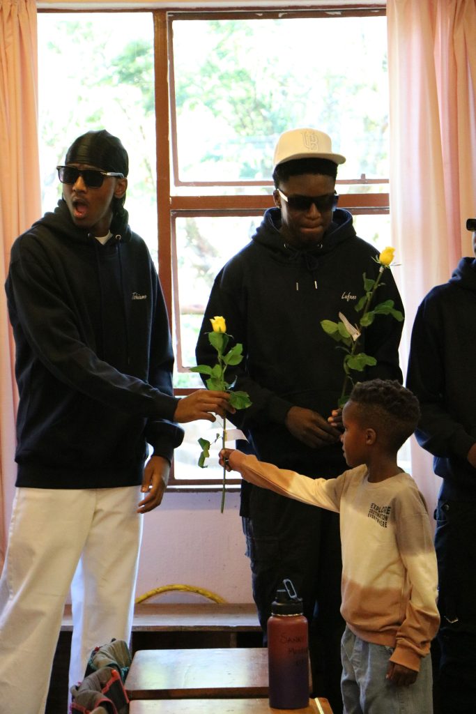 Michael Mount Waldorf School Class of 2025 32241