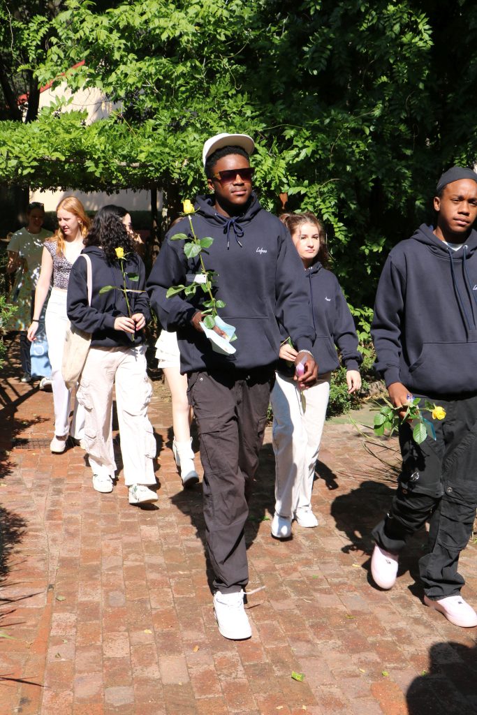 Michael Mount Waldorf School Class of 2025 32241